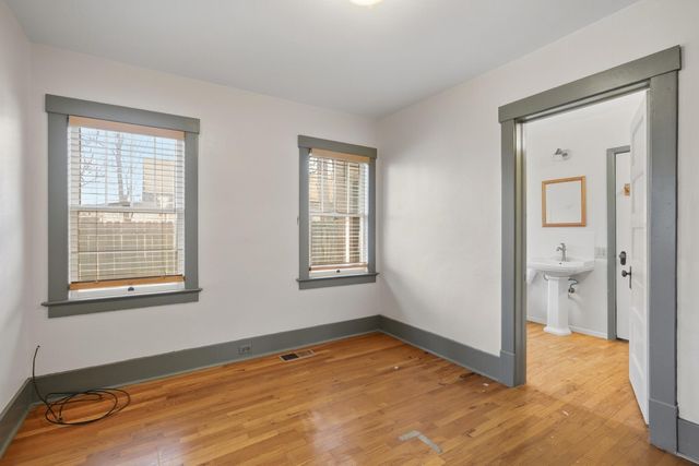 213 Harvard Drive SE, Albuquerque, NM 87106