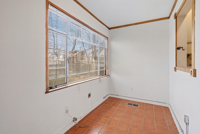 213 Harvard Drive SE, Albuquerque, NM 87106