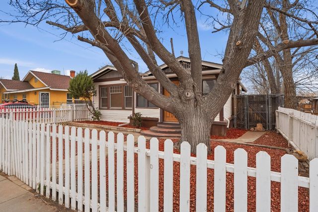 213 Harvard Drive SE, Albuquerque, NM 87106