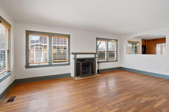 213 Harvard Drive SE, Albuquerque, NM 87106