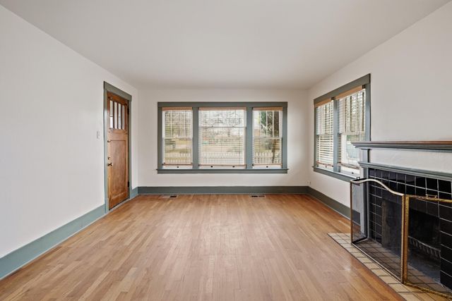 213 Harvard Drive SE, Albuquerque, NM 87106