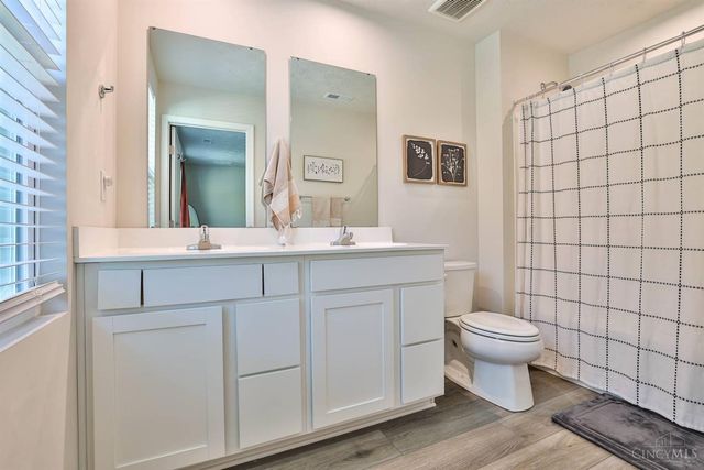 5760 Autumn Drive, Middletown, OH 45042