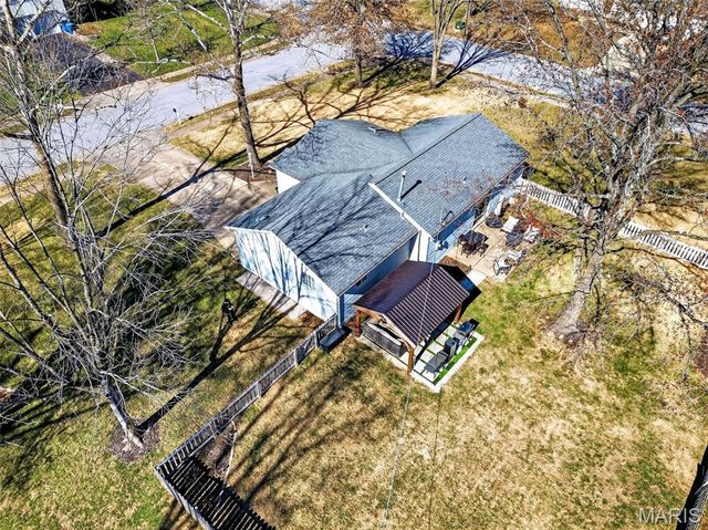 222 Dale Court, Ballwin, MO 63011