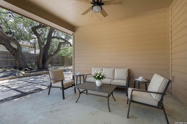 5718 Thunder Oaks, San Antonio, TX 78261