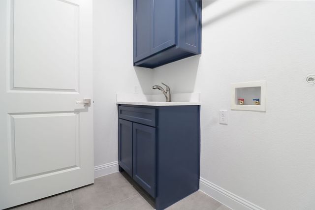 2613 Chestnut Avenue, Fort Worth, TX 76164