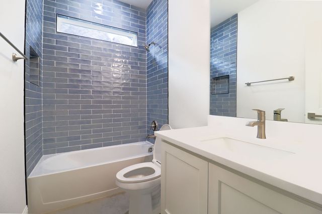 2613 Chestnut Avenue, Fort Worth, TX 76164