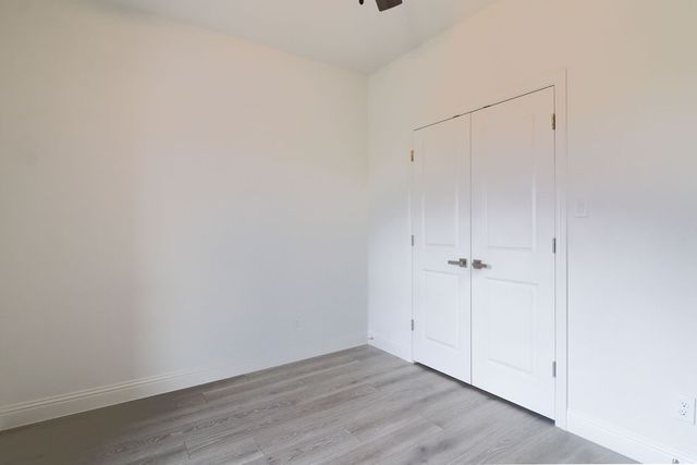 2613 Chestnut Avenue, Fort Worth, TX 76164