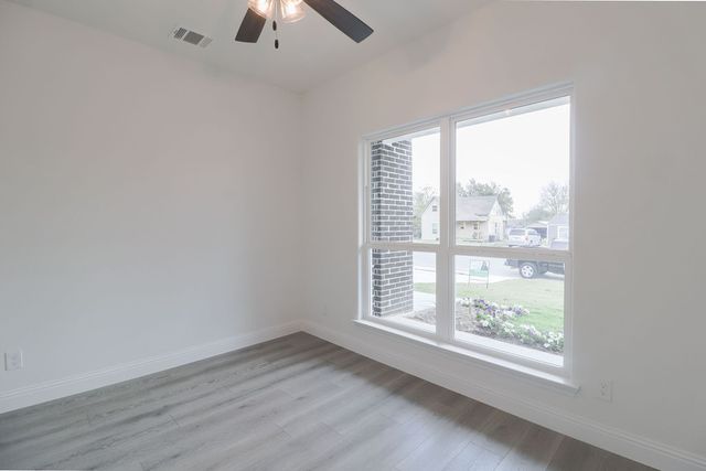 2613 Chestnut Avenue, Fort Worth, TX 76164