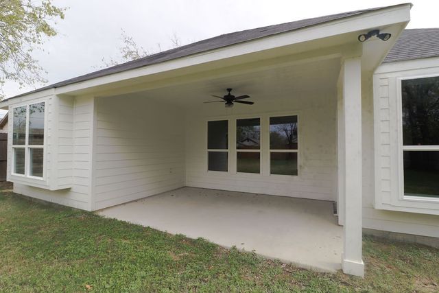 2613 Chestnut Avenue, Fort Worth, TX 76164