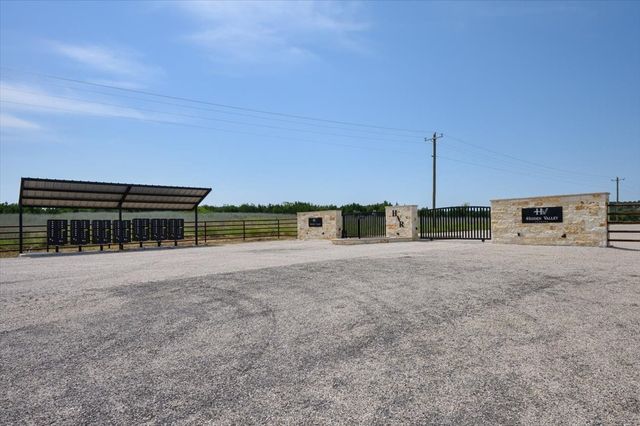 1307 Hidden Valley Road, Glen Rose, TX 76043