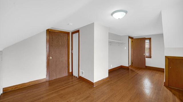 7613 Monroe Avenue, Hammond, IN 46324
