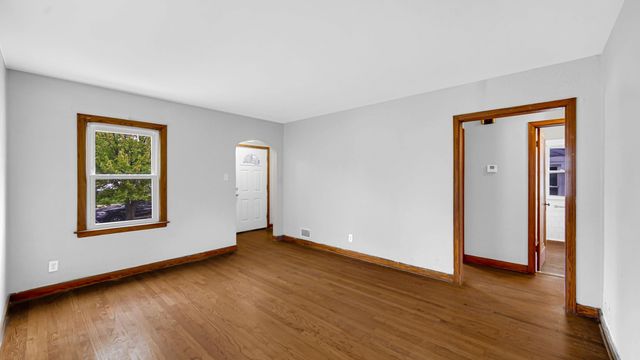 7613 Monroe Avenue, Hammond, IN 46324