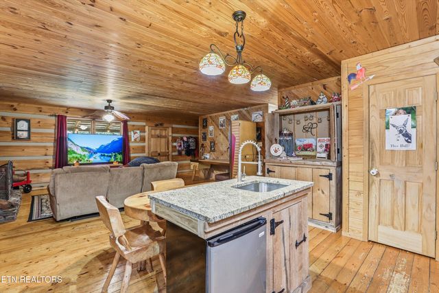 1521 Mcghee Springs Way, Maryville, TN 37803