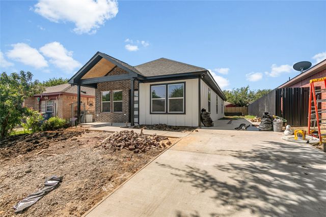 9704 Valley Mills Lane, Dallas, TX 75227