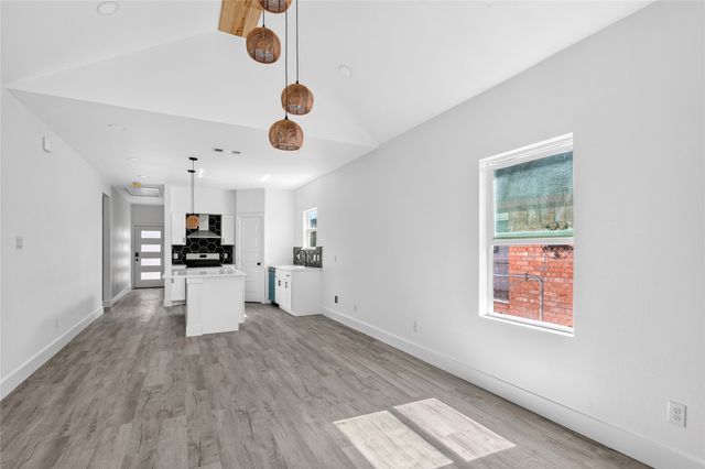 9704 Valley Mills Lane, Dallas, TX 75227