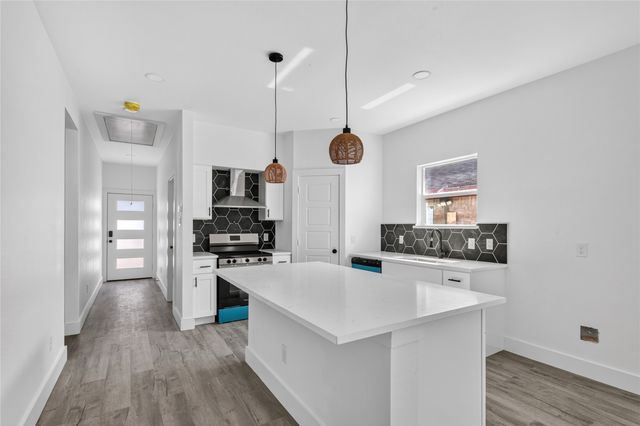 9704 Valley Mills Lane, Dallas, TX 75227