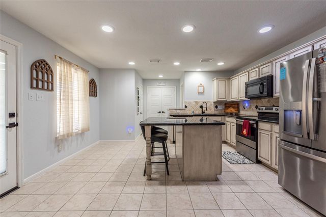 9331 Stoneridge Canyon Lane, Houston, TX 77089