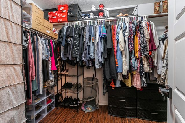 9331 Stoneridge Canyon Lane, Houston, TX 77089