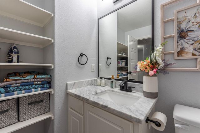 9331 Stoneridge Canyon Lane, Houston, TX 77089