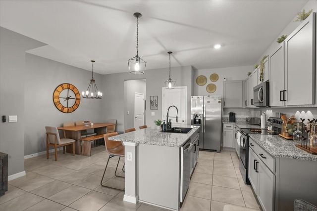 170 MANGROVE SHADE CIRCLE, Apollo Beach, FL 33572