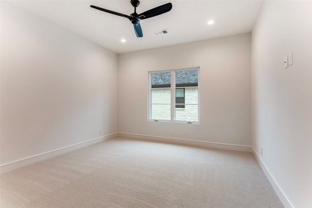 5501 Pershing Avenue, Fort Worth, TX 76107