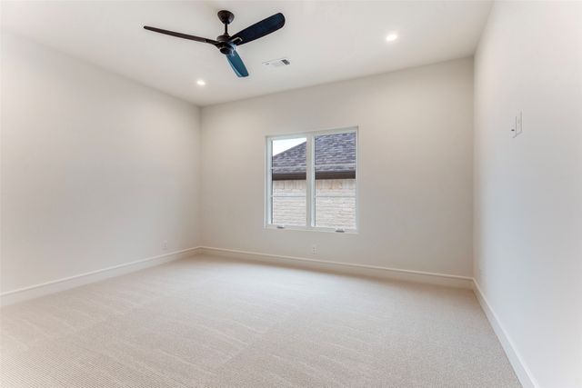 5501 Pershing Avenue, Fort Worth, TX 76107