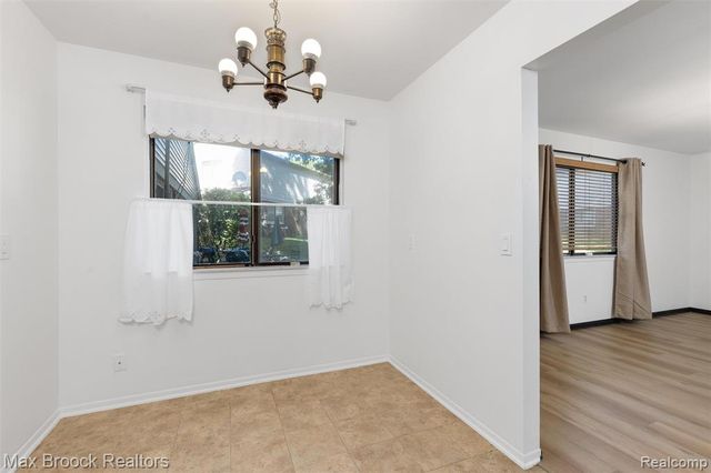 29764 Farmbrook Villa Lane, Southfield, MI 48034