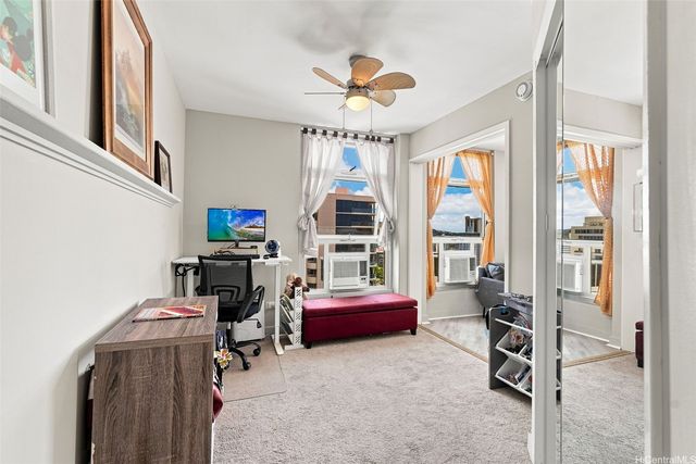 1031 Maunaihi Place 401, Honolulu, HI 96822