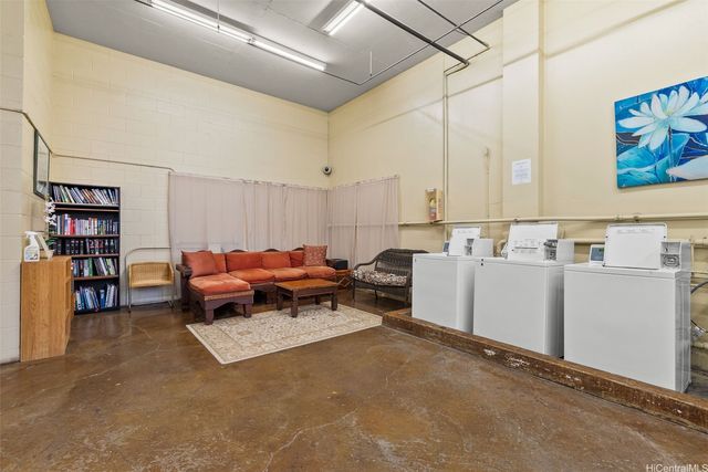 1031 Maunaihi Place 401, Honolulu, HI 96822