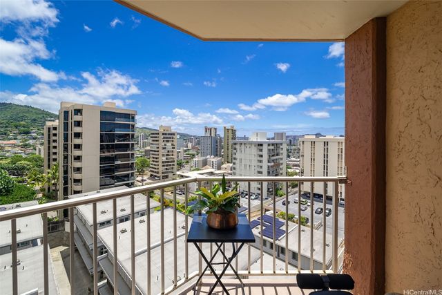 1031 Maunaihi Place 401, Honolulu, HI 96822
