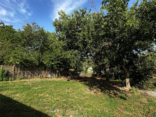 4901 York Hill DR, Austin, TX 78723