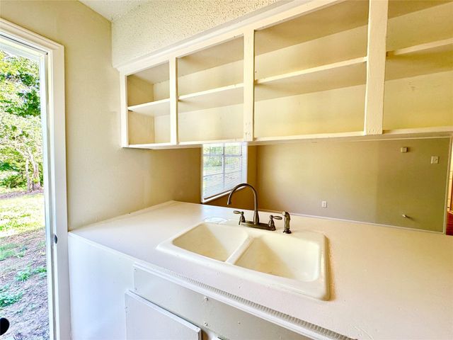 4901 York Hill DR, Austin, TX 78723