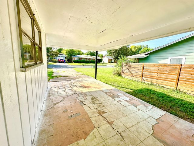 4901 York Hill DR, Austin, TX 78723