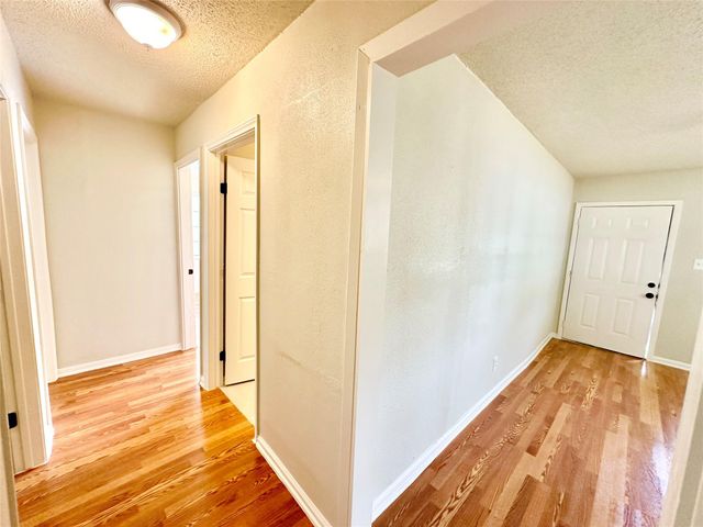4901 York Hill DR, Austin, TX 78723