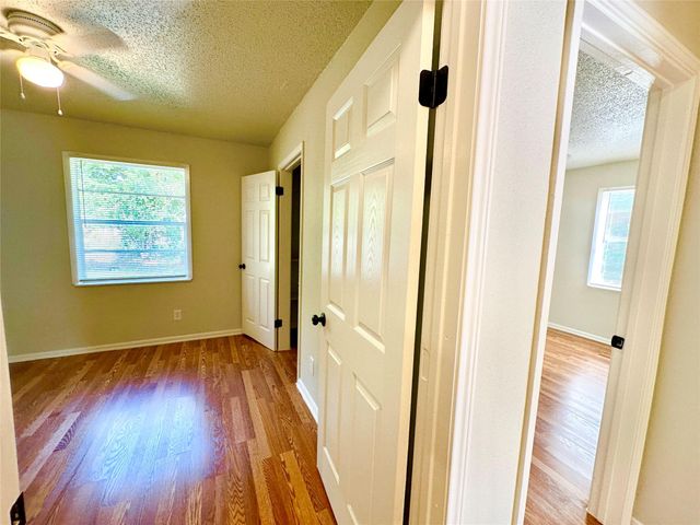 4901 York Hill DR, Austin, TX 78723