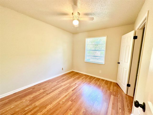 4901 York Hill DR, Austin, TX 78723