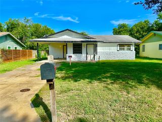 4901 York Hill DR, Austin, TX 78723