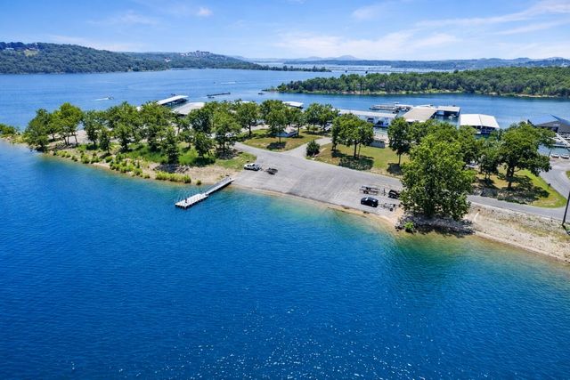 100 Getaway Circle 101, Kimberling City, MO 65686