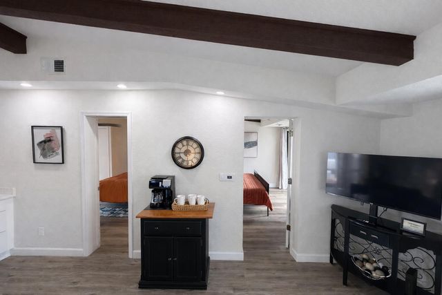 100 Getaway Circle 101, Kimberling City, MO 65686