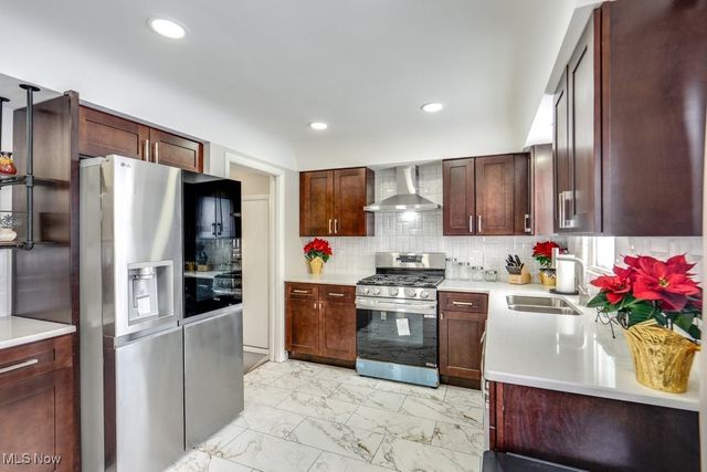 4485 Longleaf Road, Warrensville Heights, OH 44128