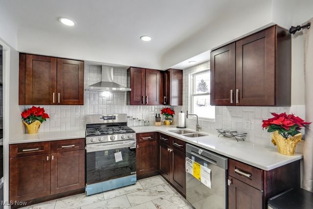 4485 Longleaf Road, Warrensville Heights, OH 44128