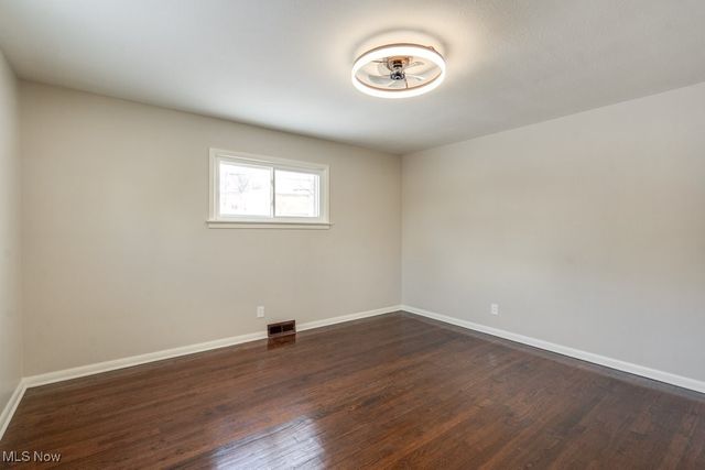 4485 Longleaf Road, Warrensville Heights, OH 44128