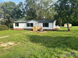 373 Griggs Road, Clover, SC 29710