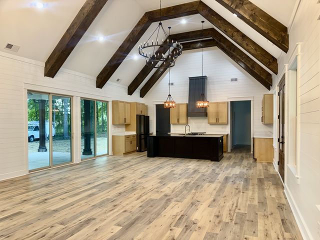 453 Dogwood Ln, Manchester, TN 37355