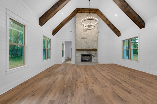 453 Dogwood Ln, Manchester, TN 37355