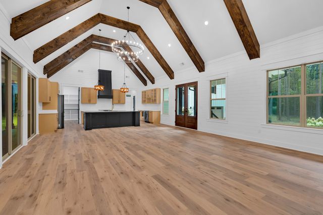 453 Dogwood Ln, Manchester, TN 37355