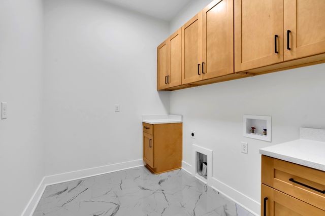 453 Dogwood Ln, Manchester, TN 37355