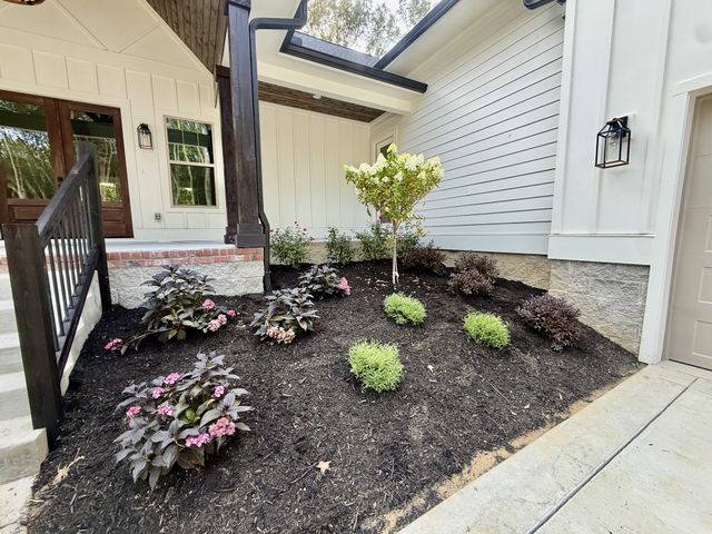 453 Dogwood Ln, Manchester, TN 37355