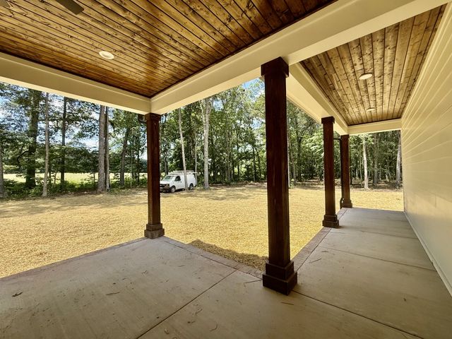 453 Dogwood Ln, Manchester, TN 37355