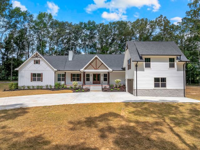 453 Dogwood Ln, Manchester, TN 37355